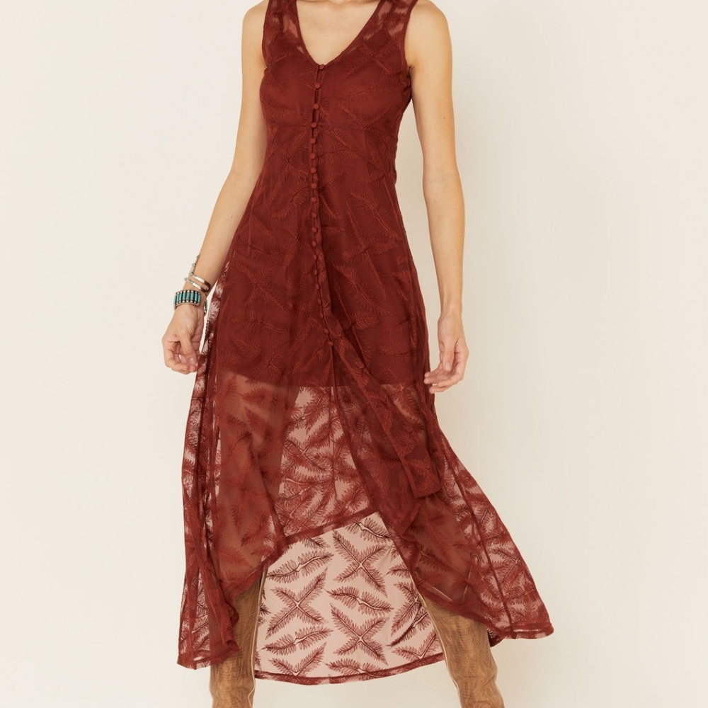 Shyanne Lace Maxi Dress